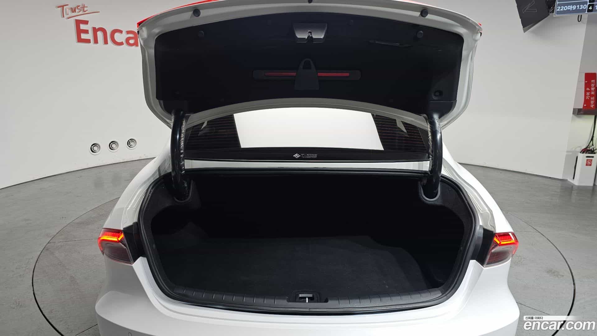 Grandeur Hyundai 2022.6-OPTION-024