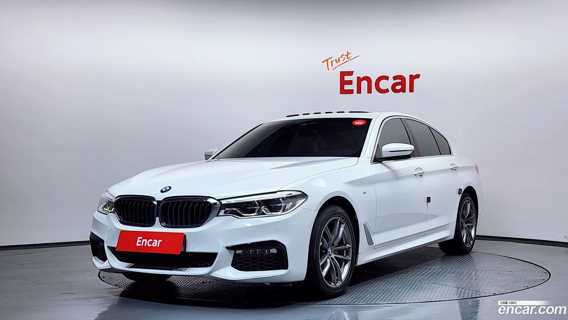 Main__Slider__Photo:5-Series BMW 2017.11-0