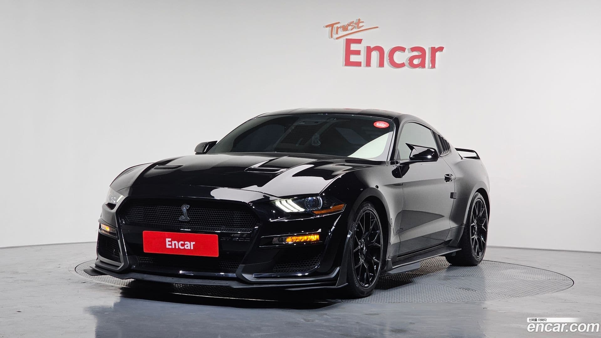 Main__Slider__Photo:Mustang Ford 2018.9-0