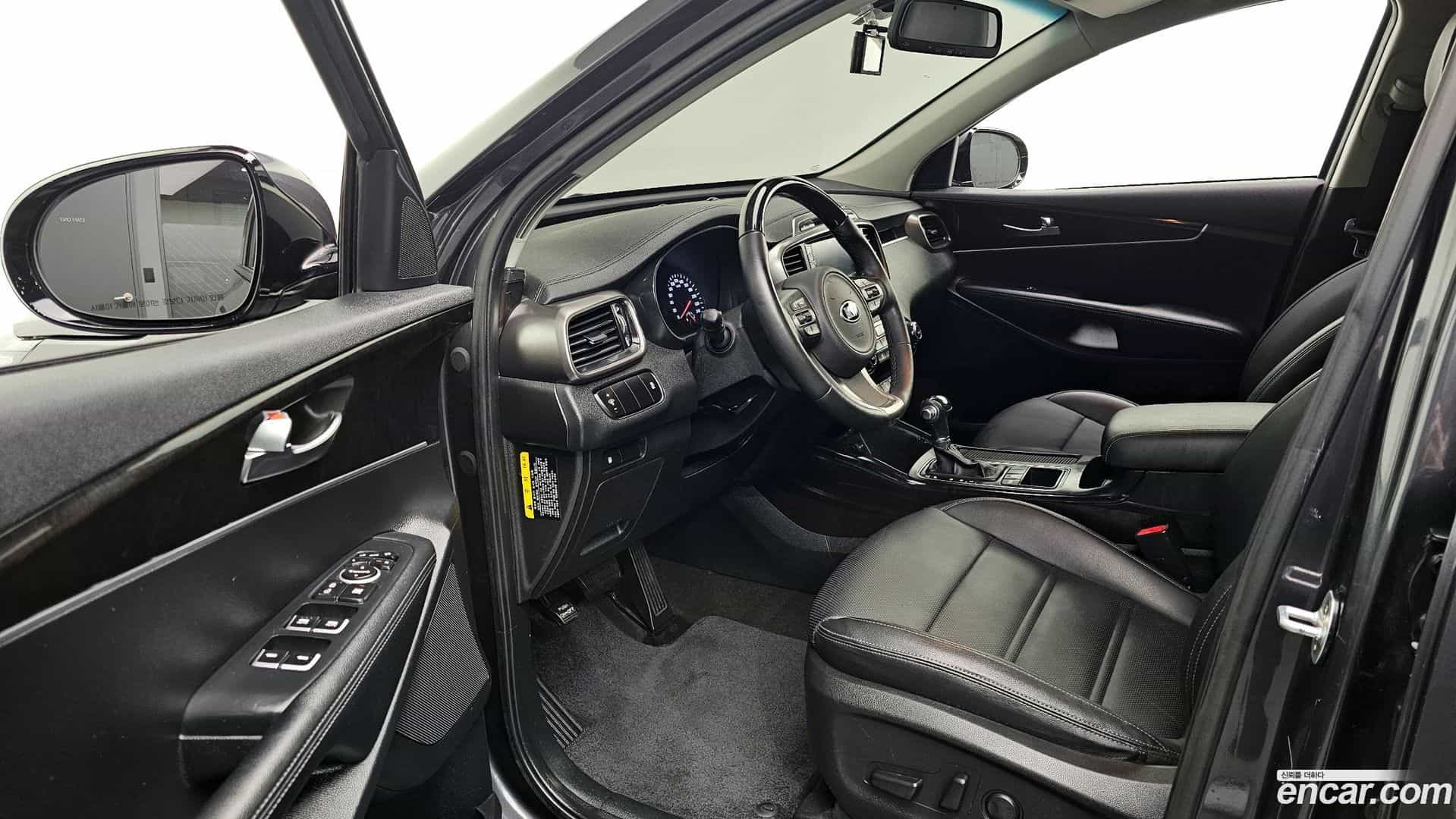 Sorento Kia 2015.8-INNER-010