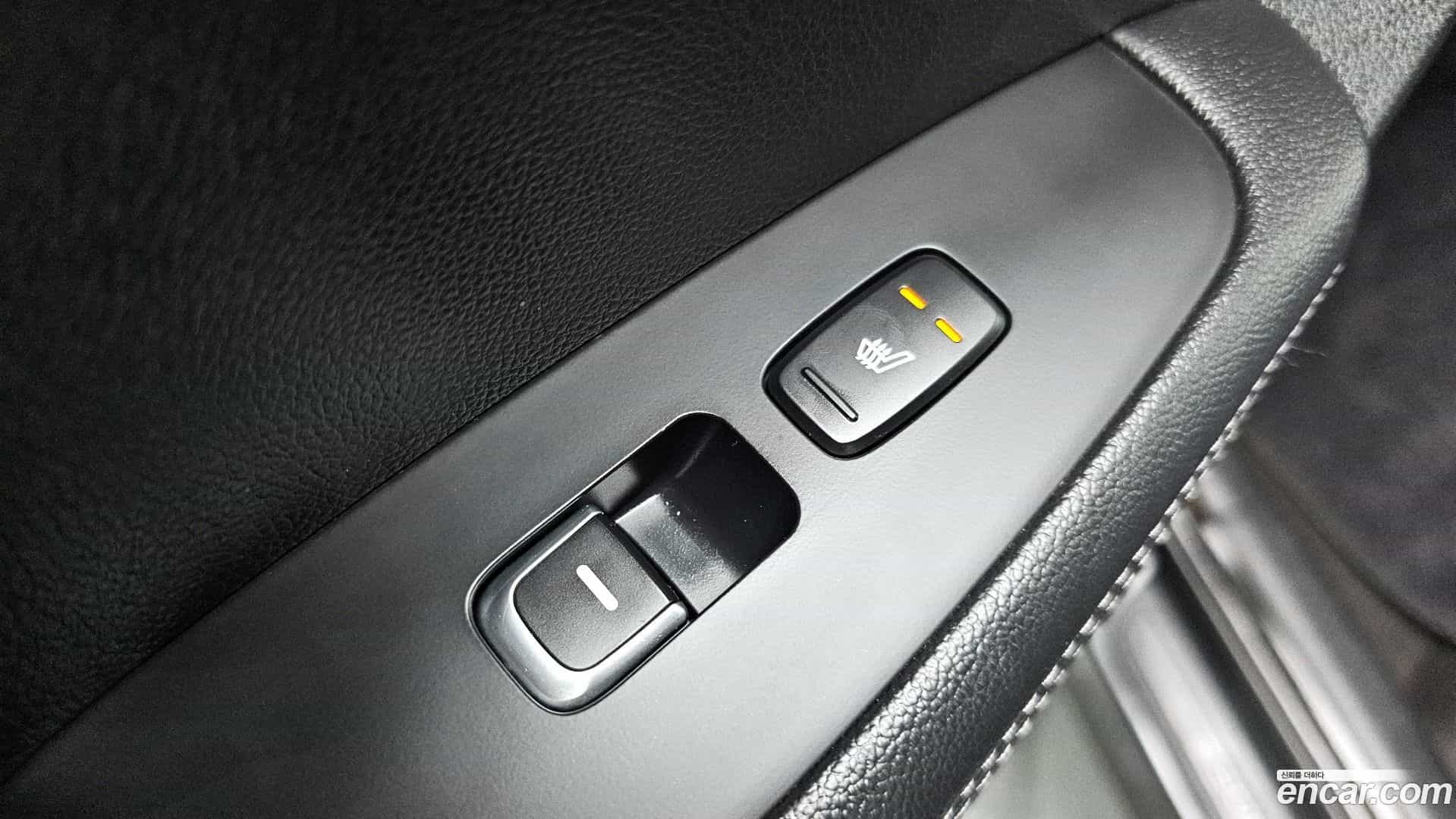 Sorento Kia 2015.8-OPTION-023