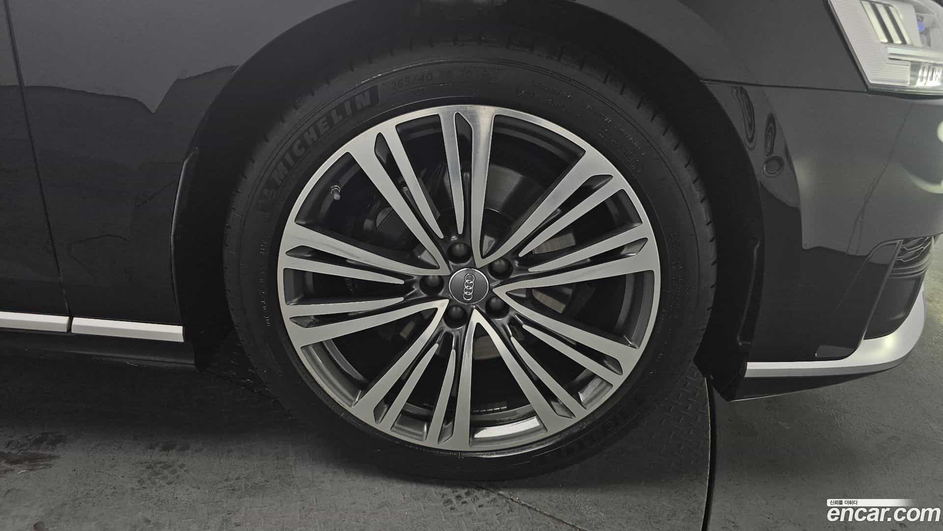 A8 Audi 2020.10-OUTER-005