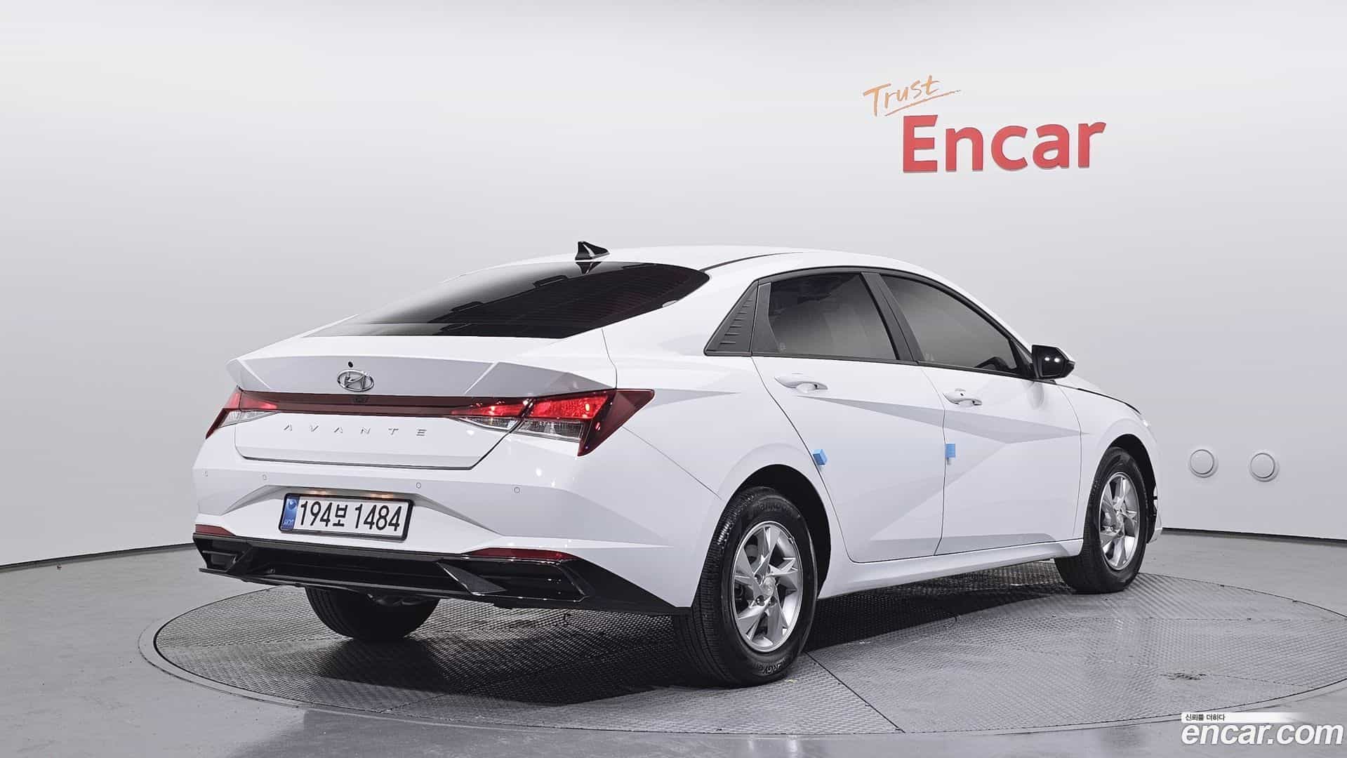 AVANTE Hyundai 2022.0-OUTER-002