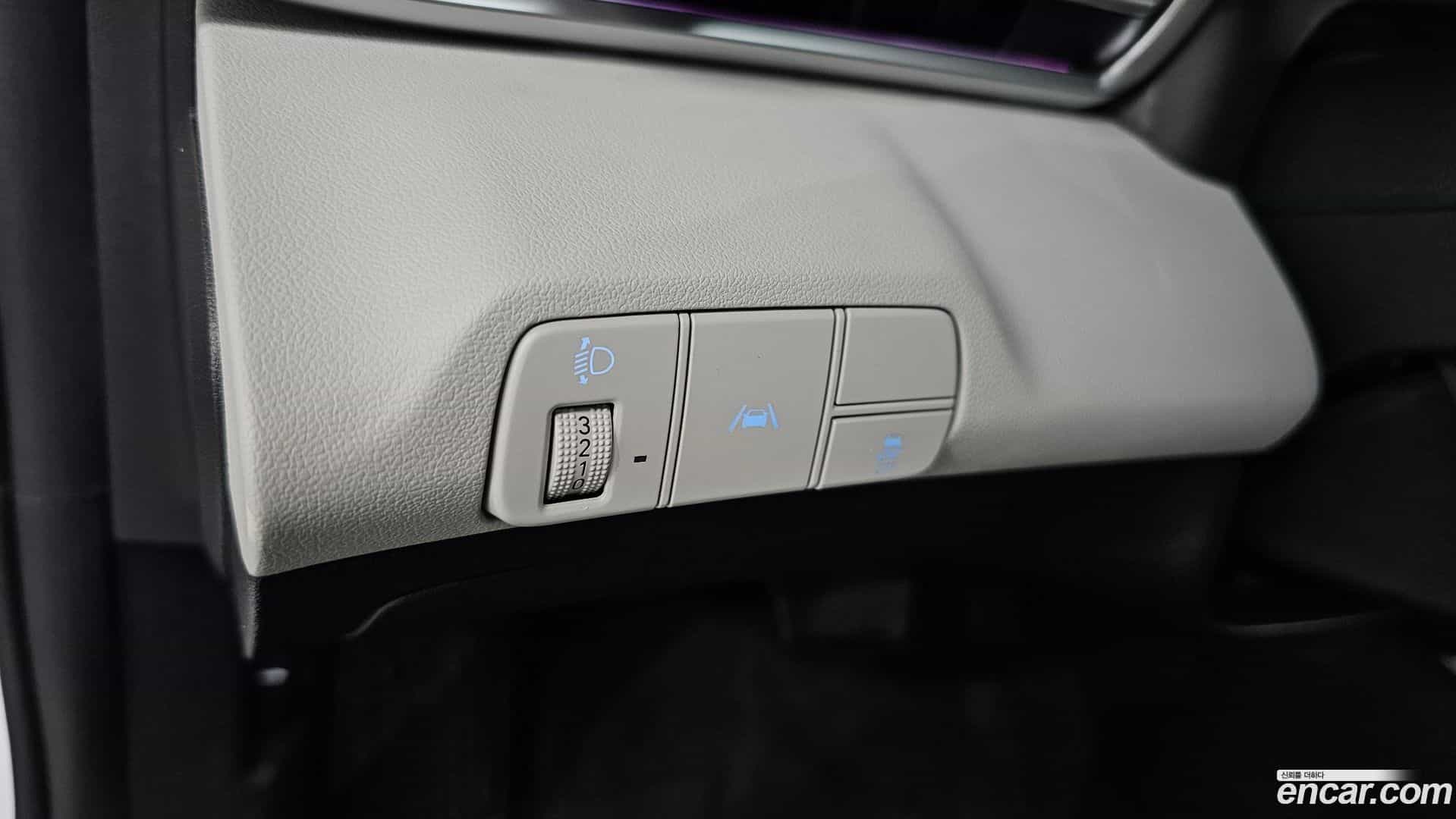 AVANTE Hyundai 2022.0-OPTION-019
