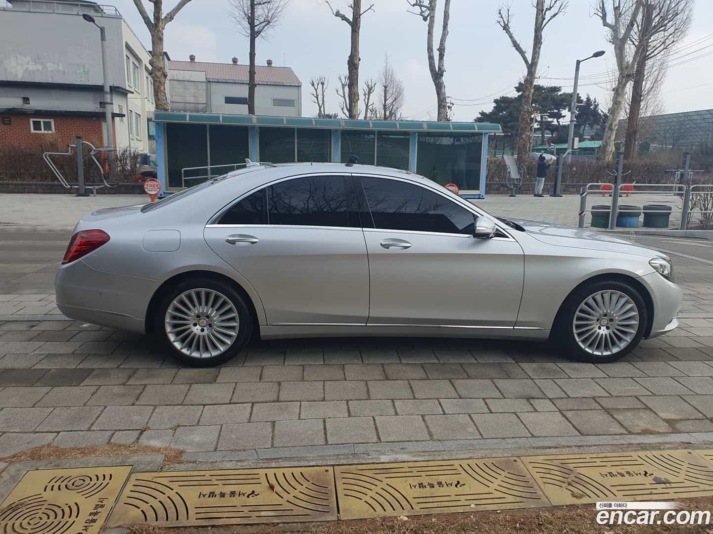 S-Class Mercedes-Benz 2016.9-OUTER-005