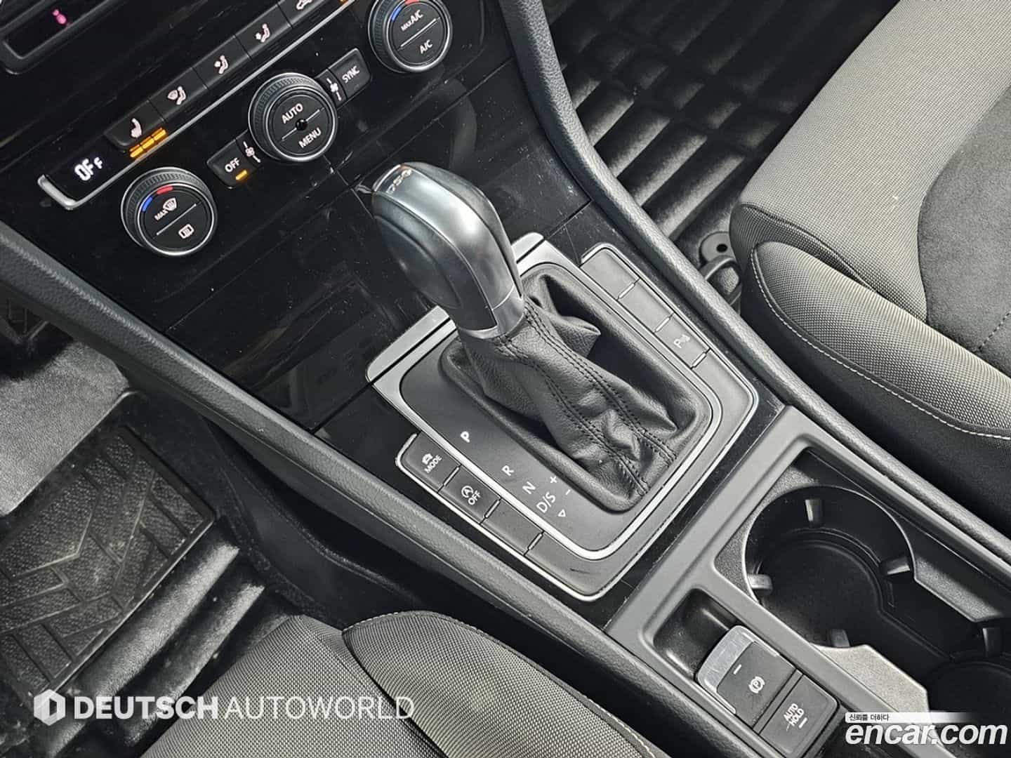 Golf Volkswagen 2015.5-INNER-009