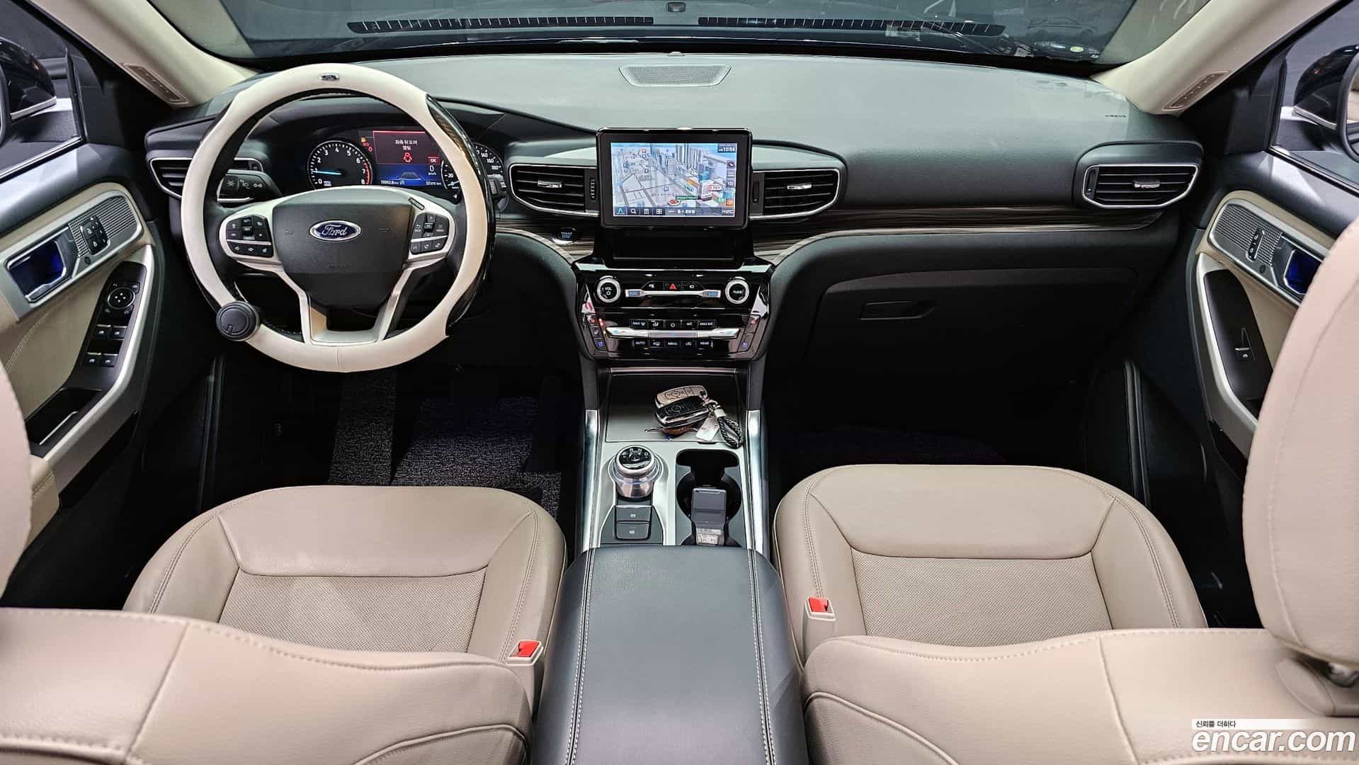 Explorer Ford 2022.11-INNER-007