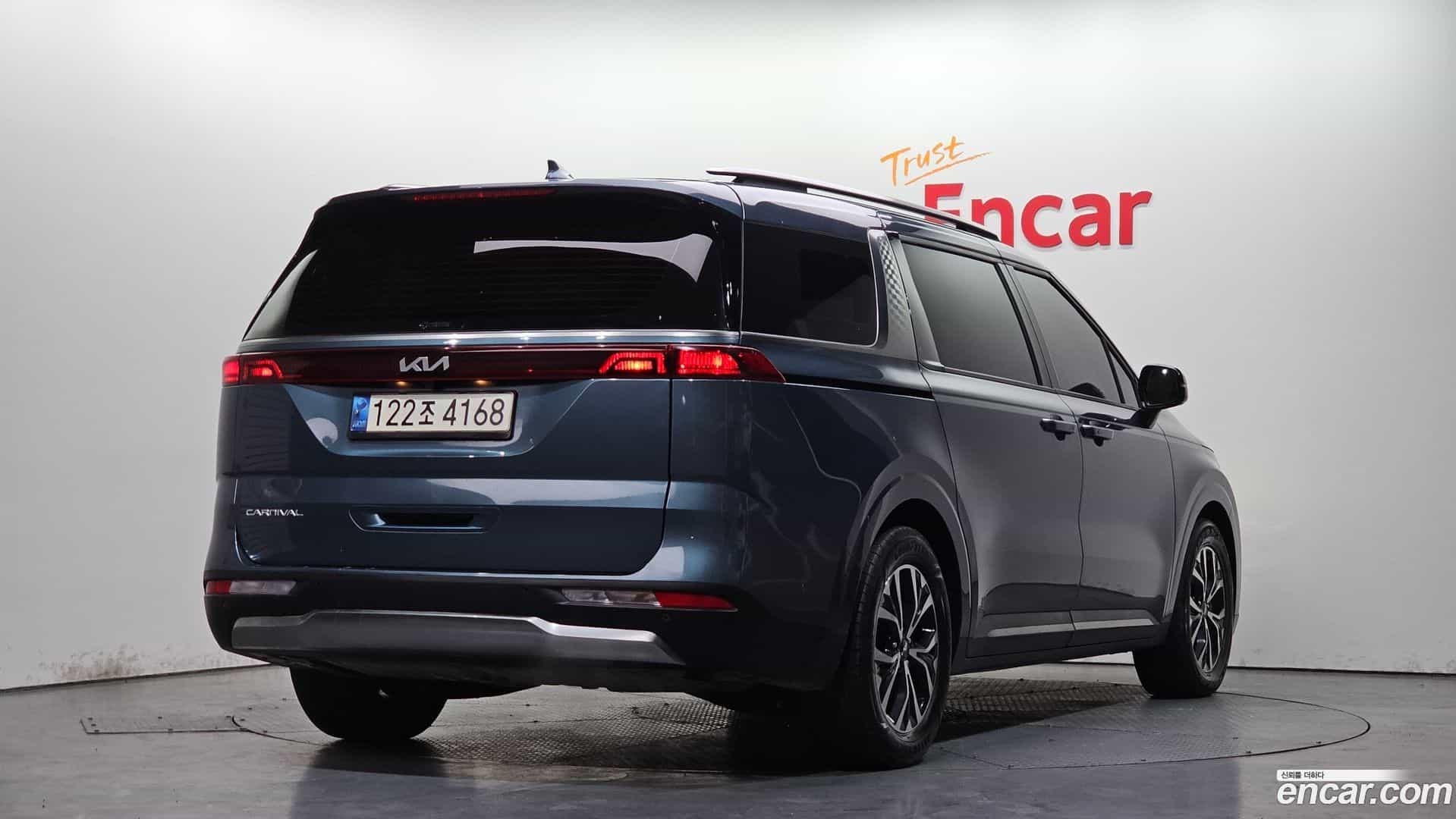 Canival Kia 2022.2-OUTER-002
