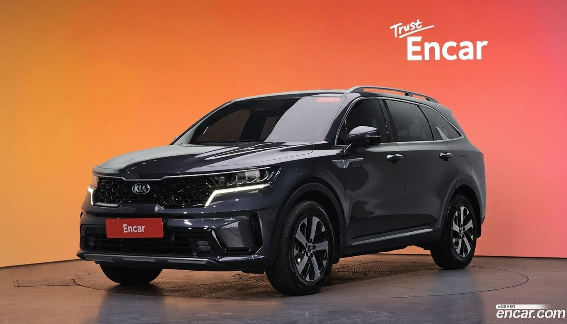 Main__Slider__Photo:Sorento Kia 2021.3-0