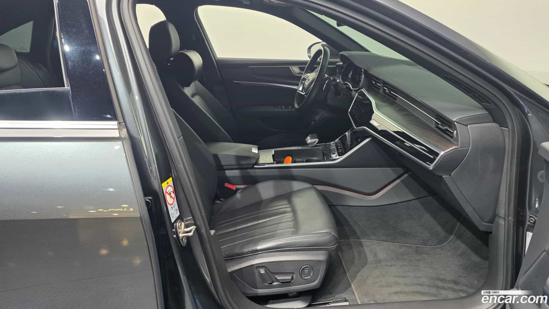 A6 Audi 2021.8-OPTION-015