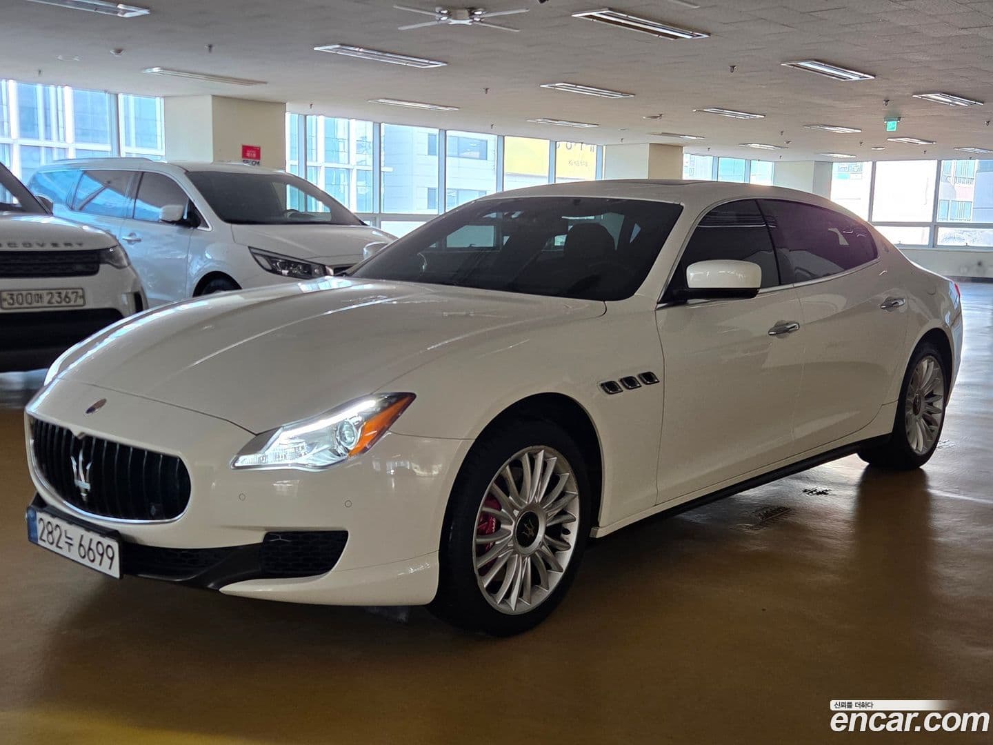 Main__Slider__Photo:Quattroporte Maserati 2014.10-0