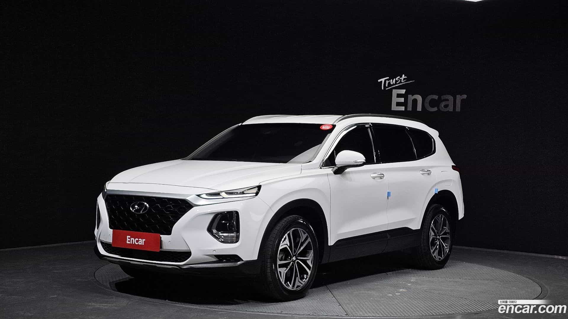 Santafe Hyundai 2018.10-OUTER-001