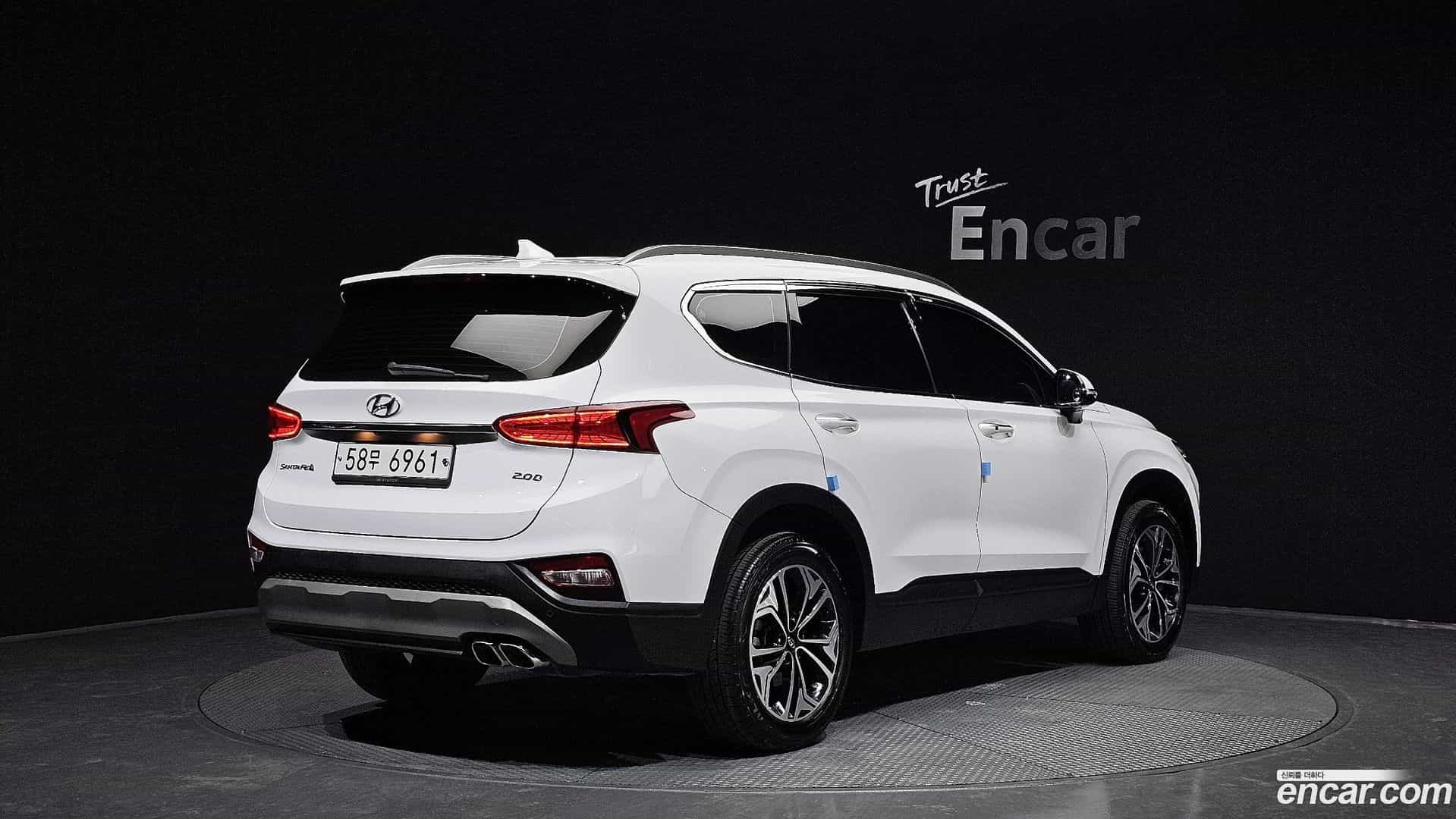 Santafe Hyundai 2018.10-OUTER-002