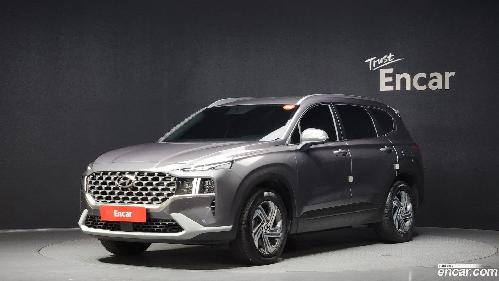 Main__Slider__Photo:Santafe Hyundai 2021.9-0