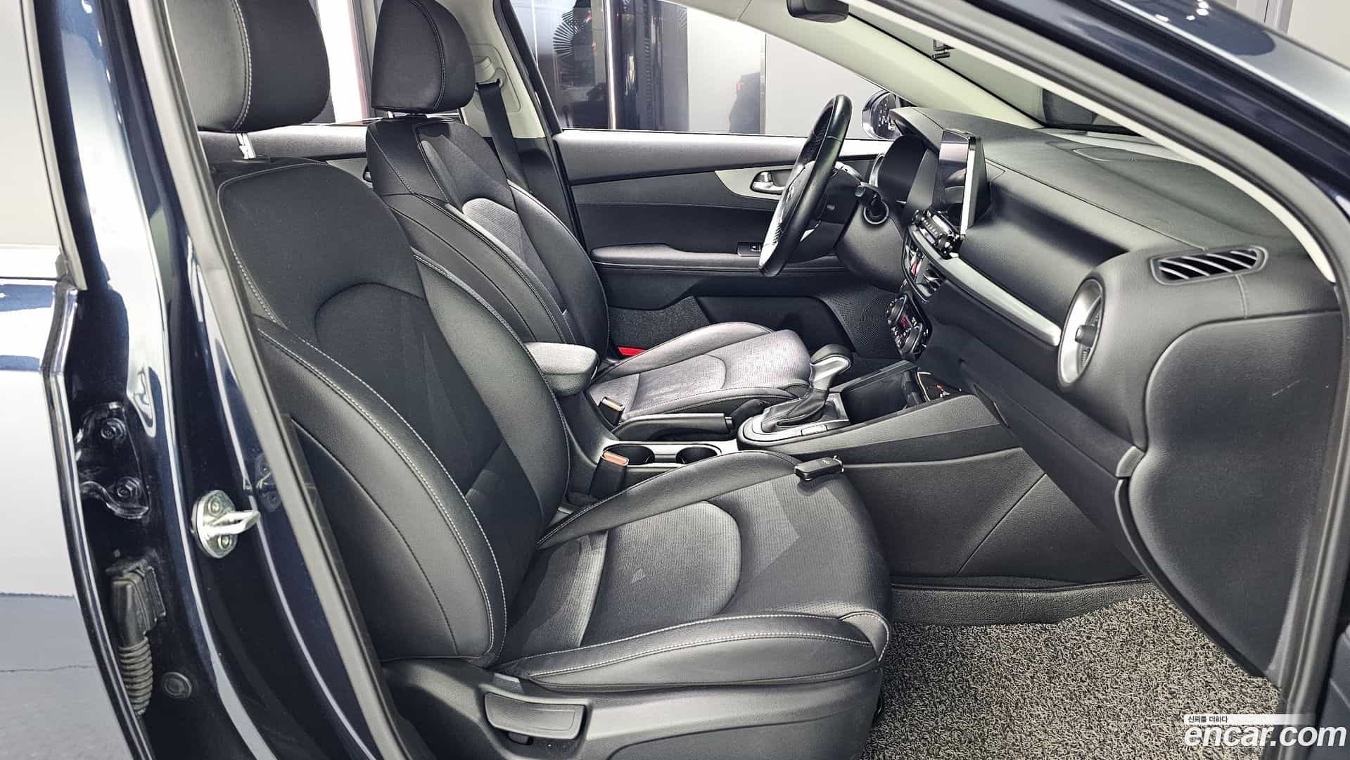 K3 Kia 2018.10-INNER-010