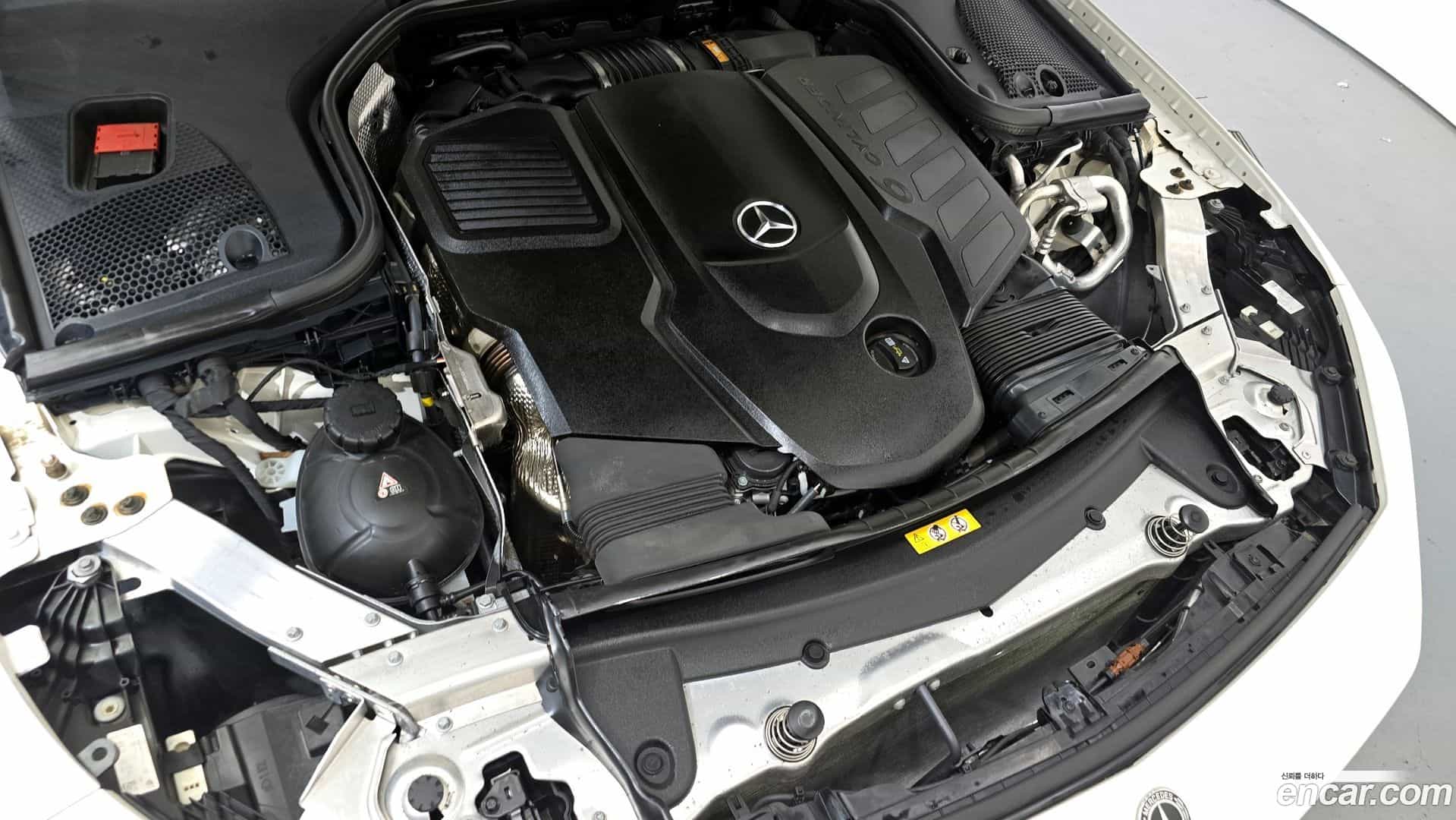 CLS-Class Mercedes-Benz 2018.10-INNER-006