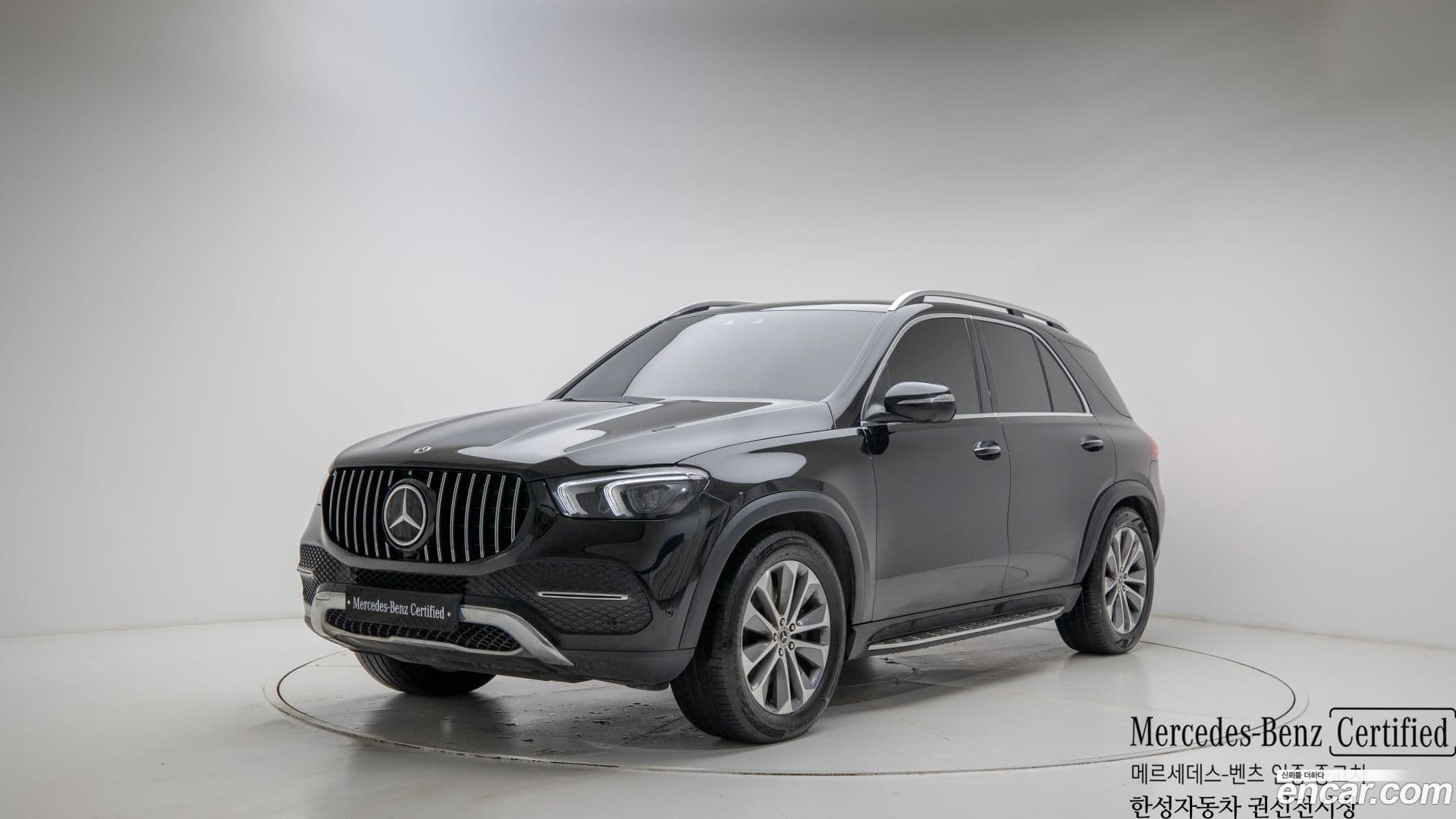Main__Slider__Photo:GLE-Class Mercedes-Benz 2022.9-0