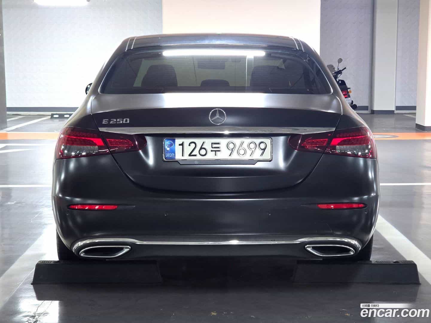 E-Class Mercedes-Benz 2021.2-OUTER-005