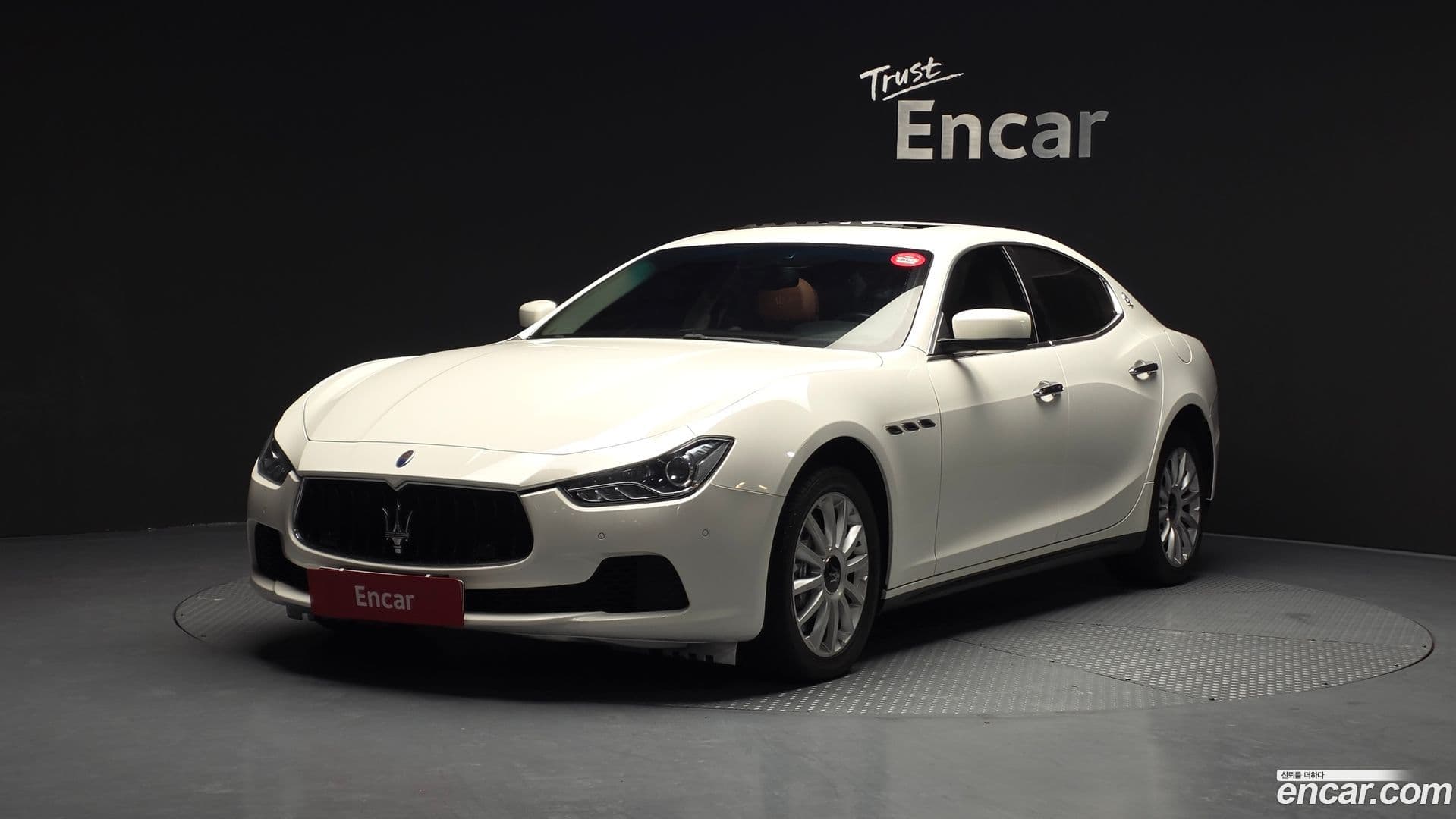Main__Slider__Photo:Ghibli Maserati 2015.2-0