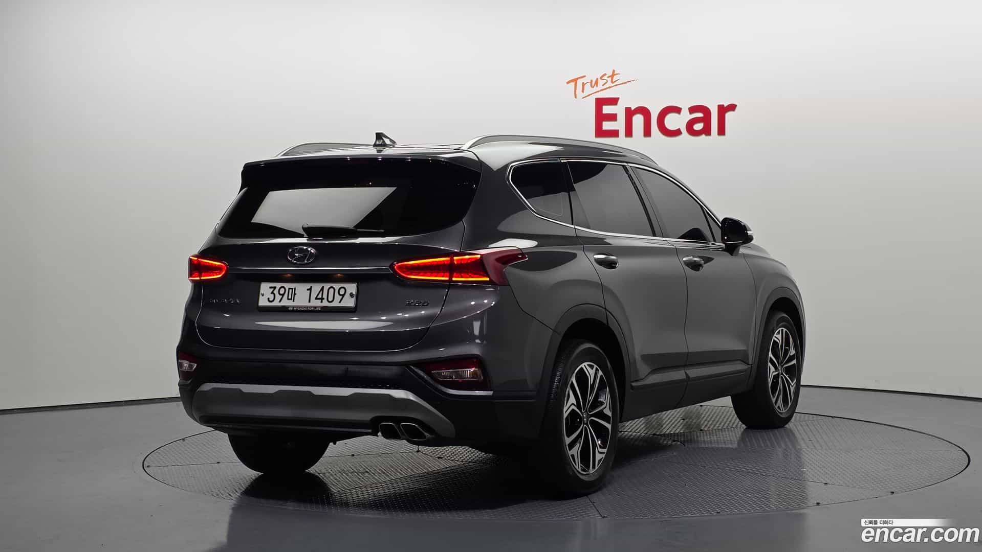 Santafe Hyundai 2019.2-OUTER-002