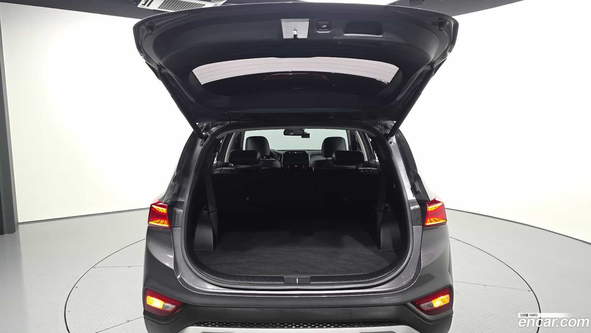 Santafe Hyundai 2019.2-OPTION-024