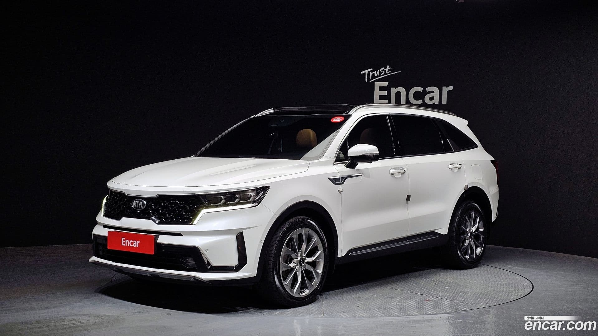 Main__Slider__Photo:Sorento Kia 2020.11-0