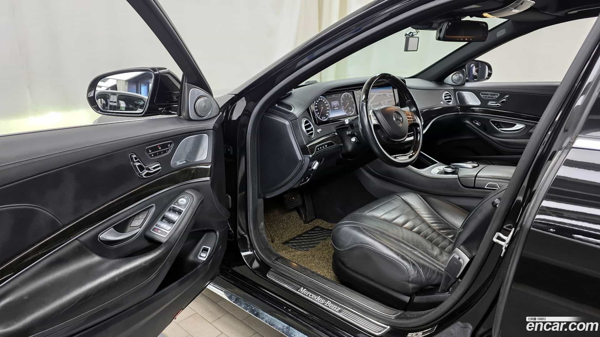 S-Class Mercedes-Benz 2014.4-INNER-010