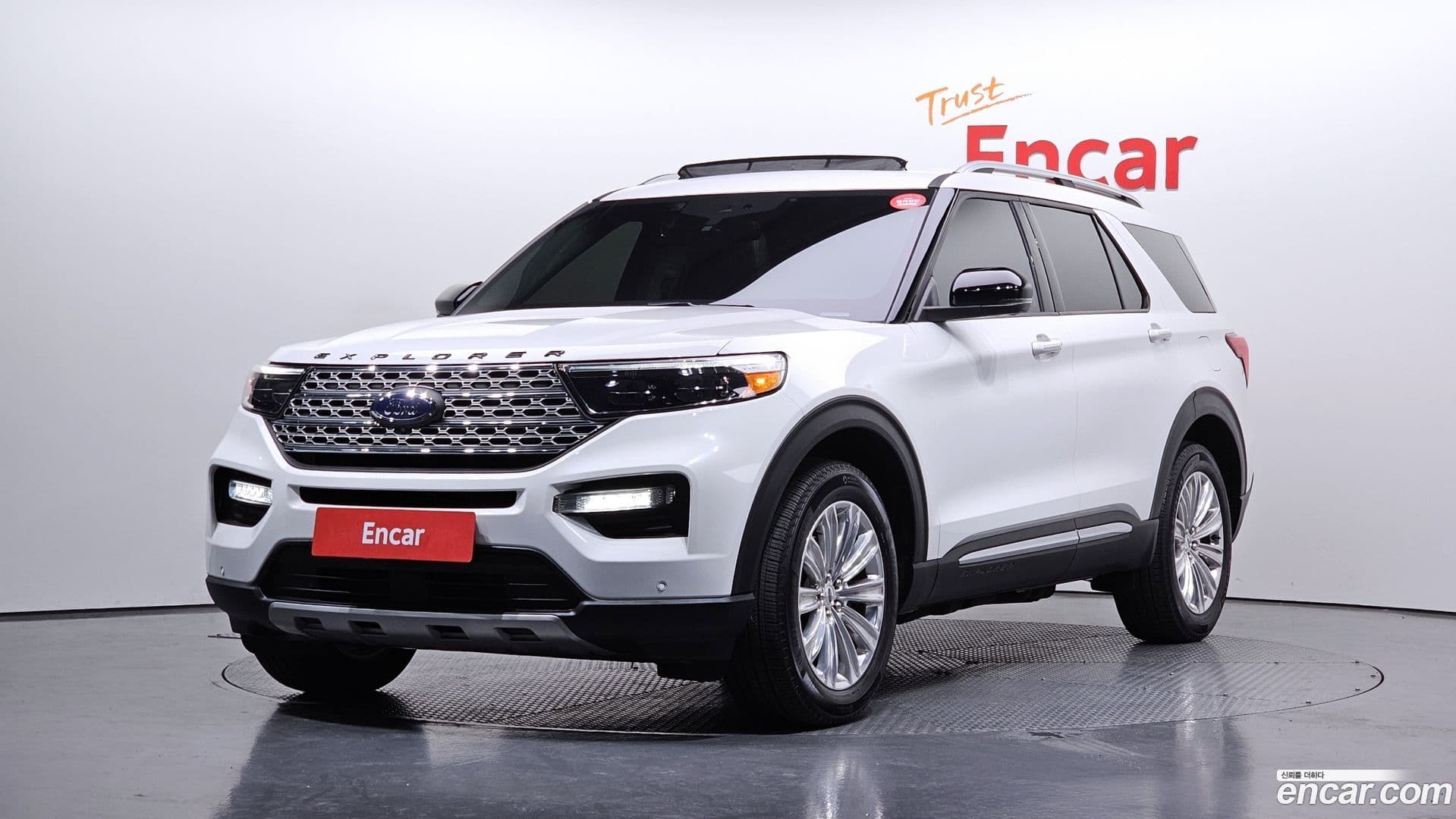 Main__Slider__Photo:Explorer Ford 2022.11-0