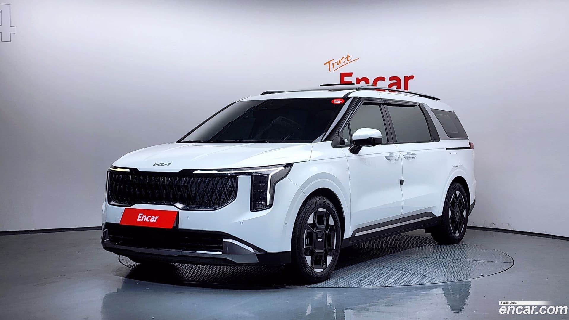 Main__Slider__Photo:Canival Kia 2024.5-0