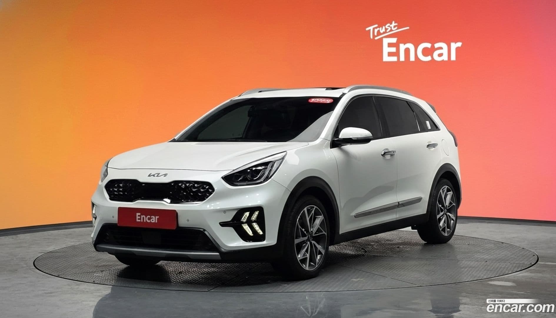 Main__Slider__Photo:Niro Kia 2021.8-0