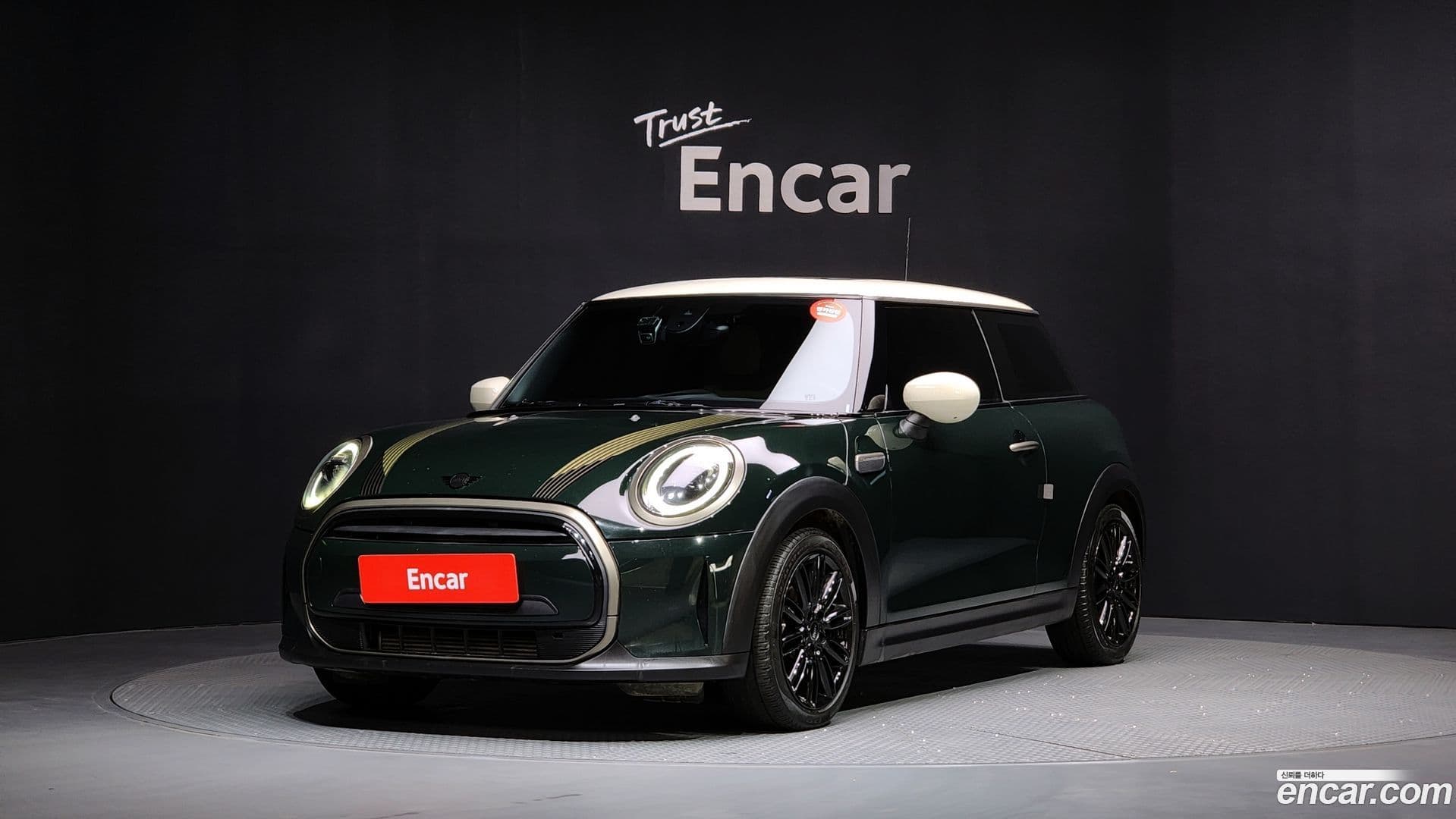Main__Slider__Photo:Cooper Mini 2022.7-0