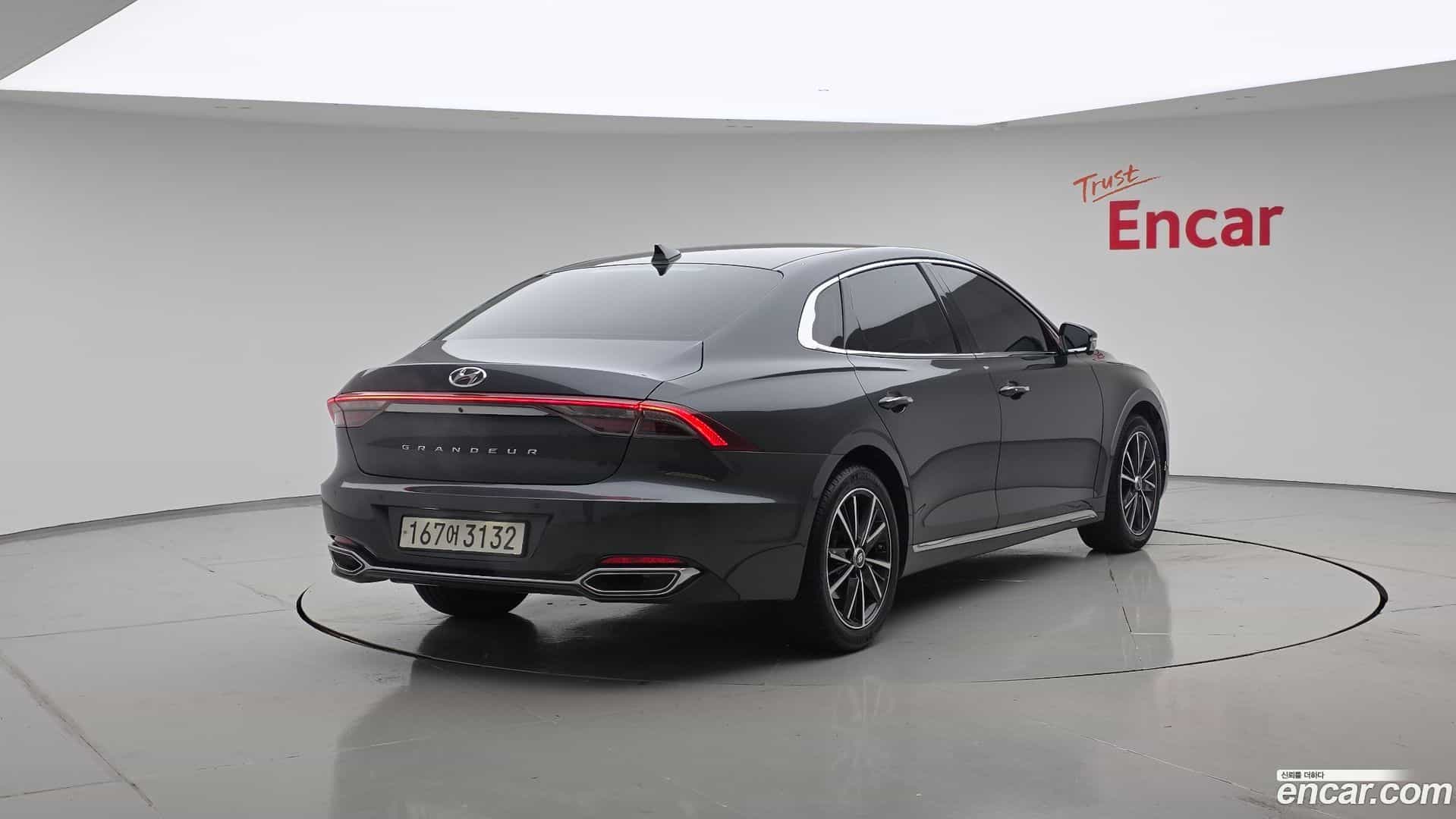 Grandeur Hyundai 2022.3-OUTER-002