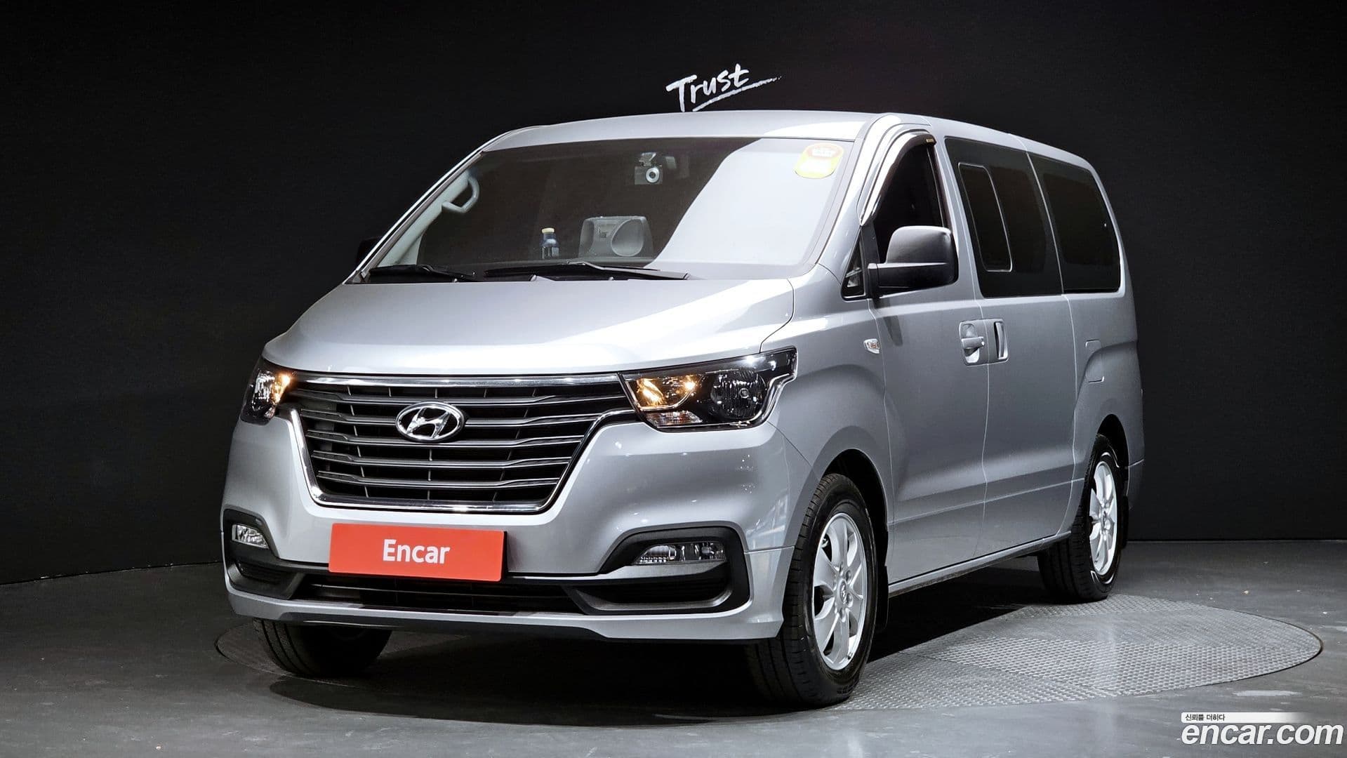 Main__Slider__Photo:Starex Hyundai 2019.2-0