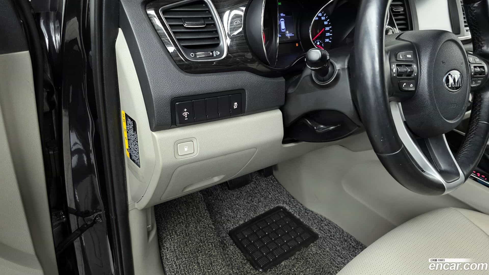 Canival Kia 2019.9-OPTION-021