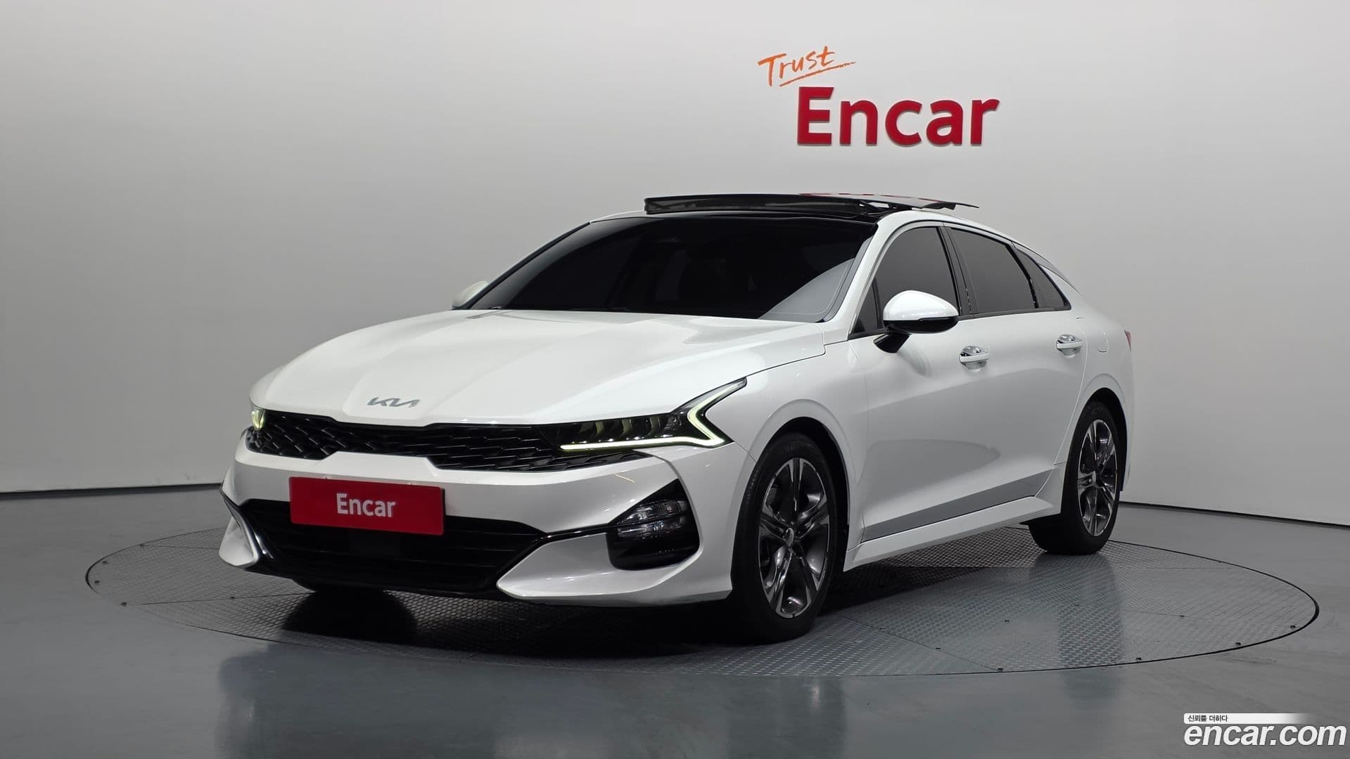Main__Slider__Photo:K5 Kia 2020.10-0