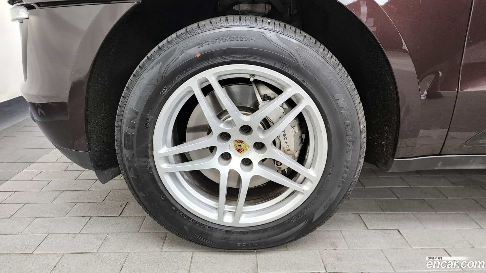 Macan Porsche 2017.11-OUTER-005