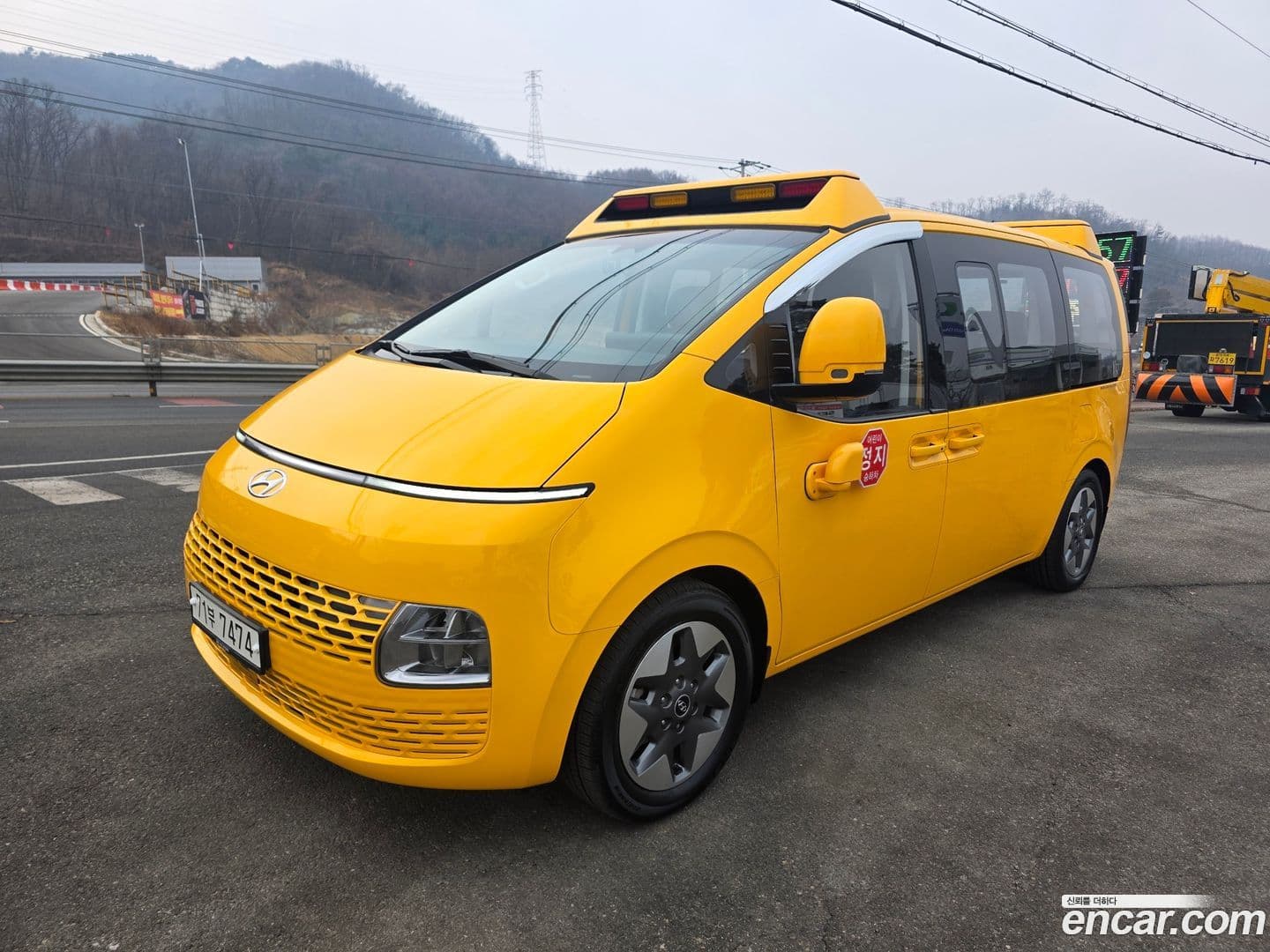 Main__Slider__Photo:Staria Hyundai 2022.0-0