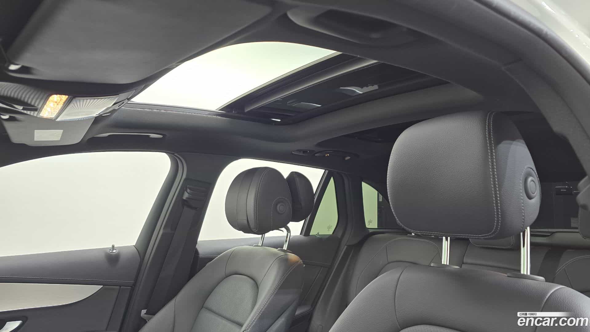 GLC-Class Mercedes-Benz 2020.11-OPTION-023