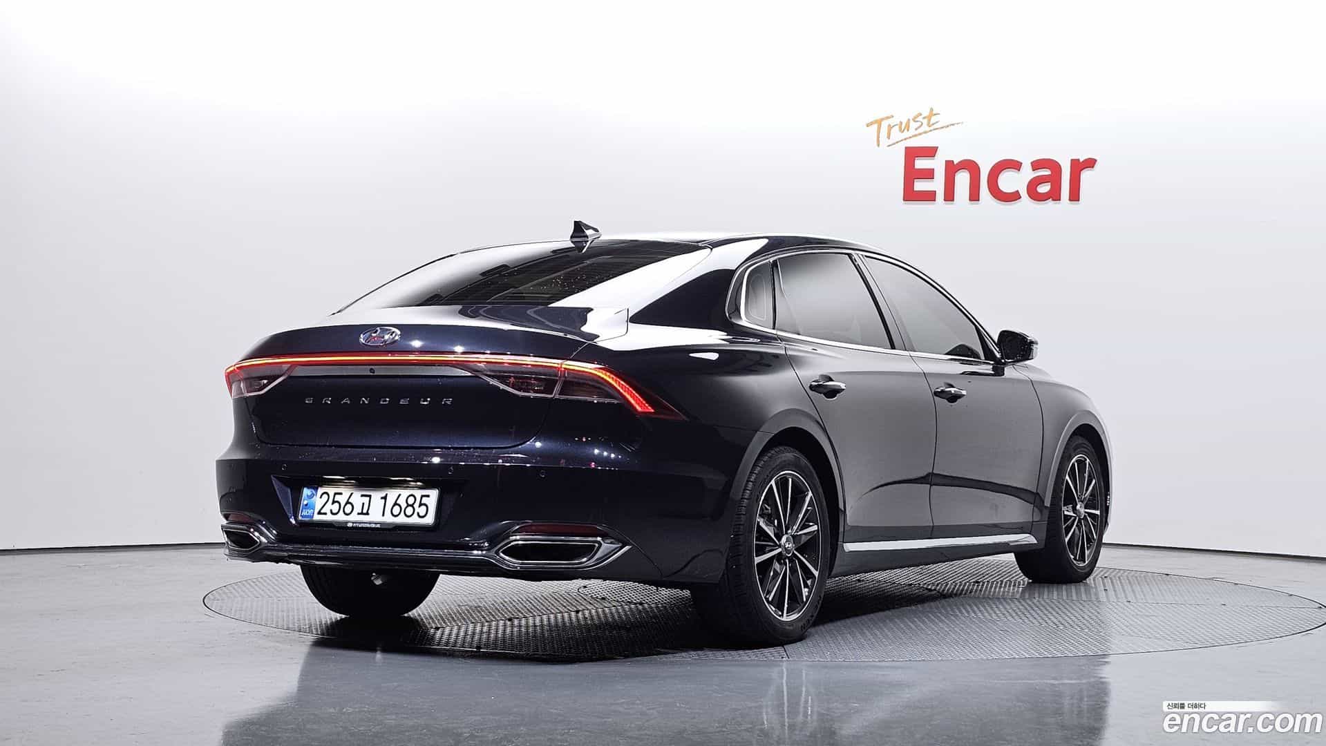 Grandeur Hyundai 2019.11-OUTER-002
