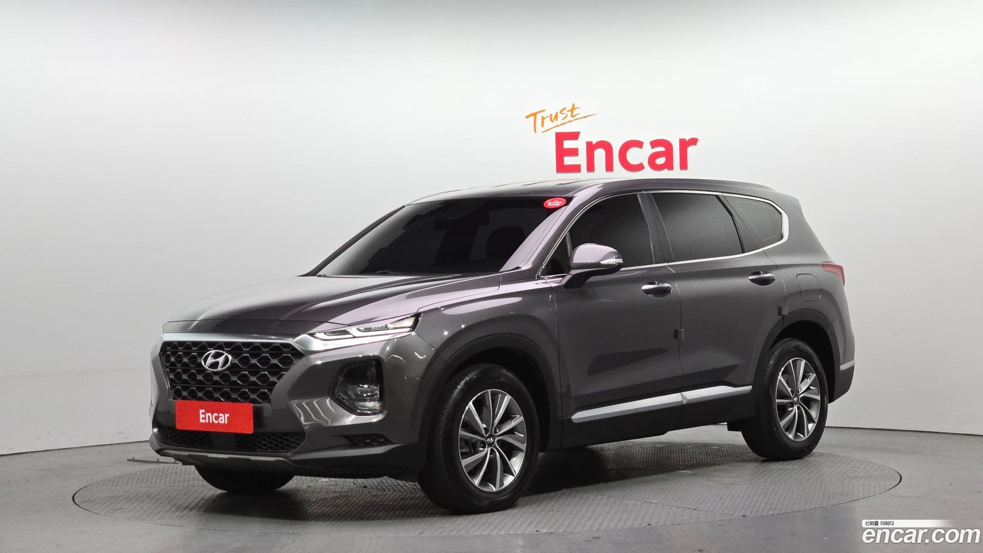 Main__Slider__Photo:Santafe Hyundai 2019.6-0