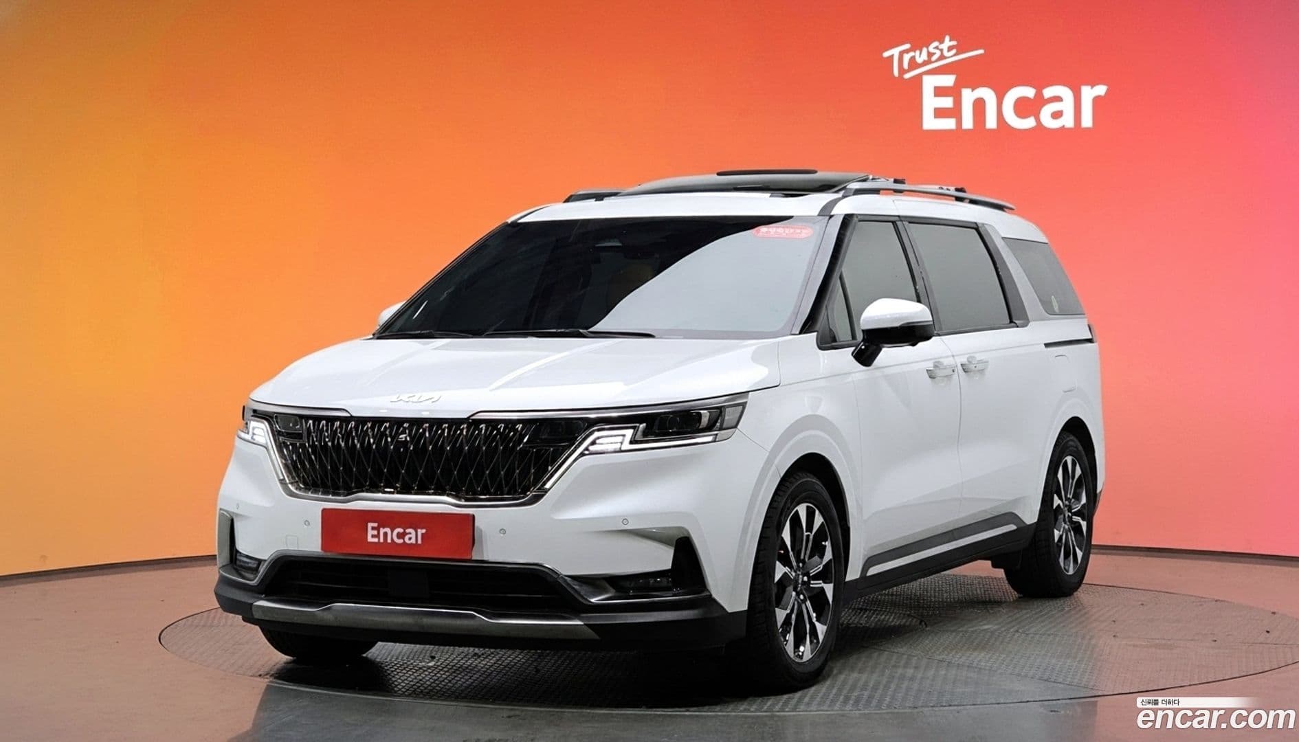 Main__Slider__Photo:Canival Kia 2022.6-0