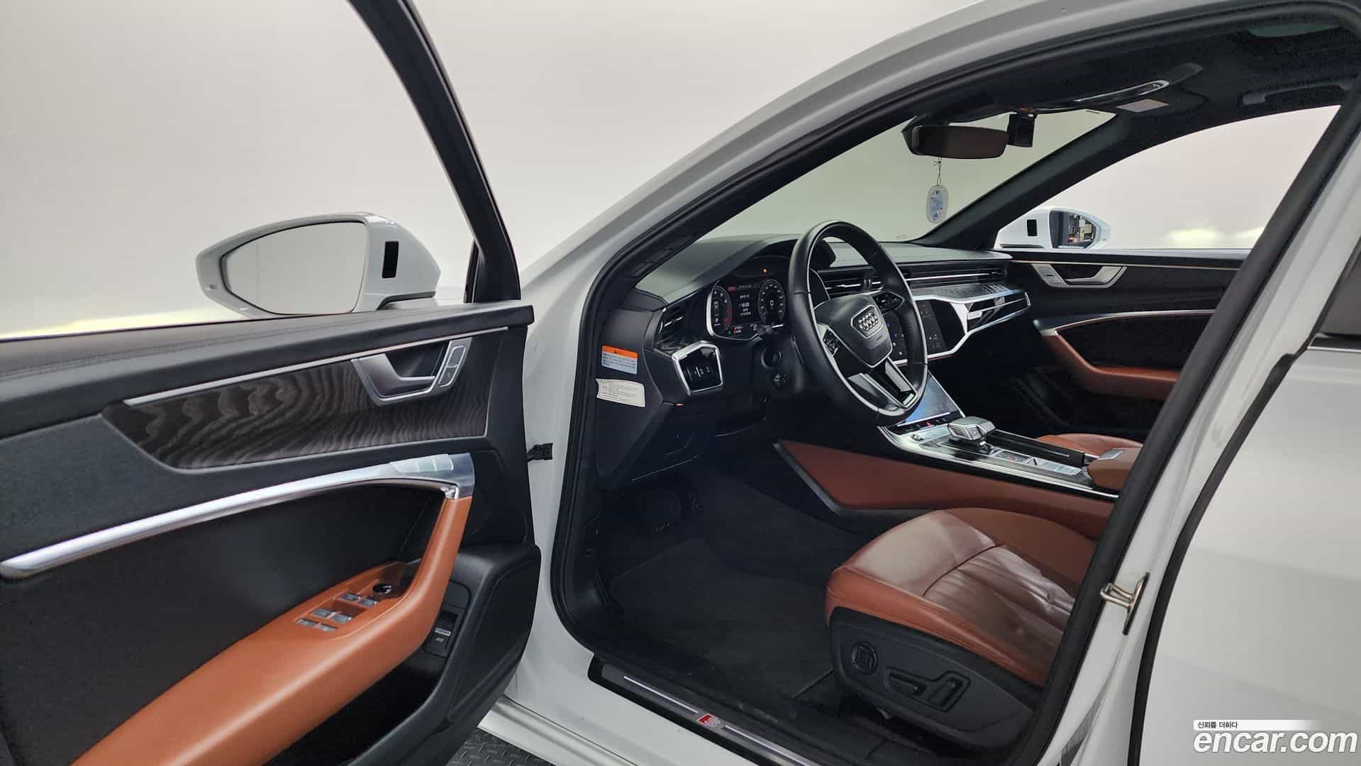 A6 Audi 2021.0-INNER-010
