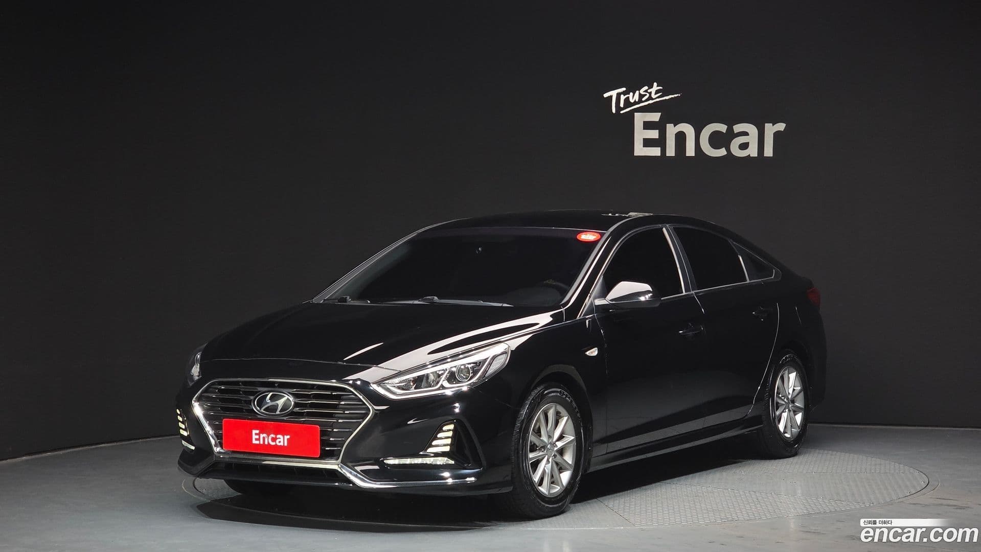 Main__Slider__Photo:Sonata Hyundai 2018.6-0