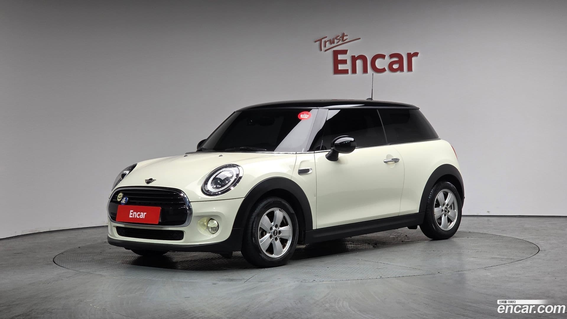 Main__Slider__Photo:Cooper Mini 2019.2-0
