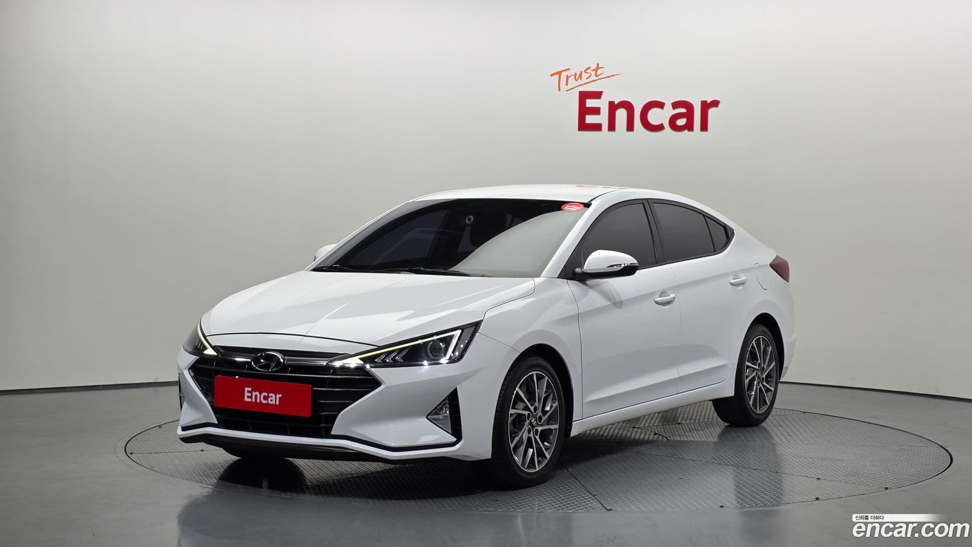 Main__Slider__Photo:AVANTE Hyundai 2018.11-0