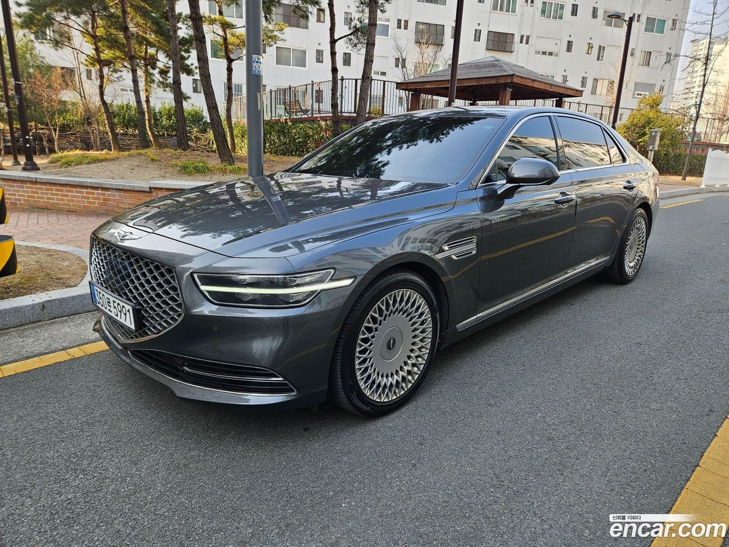 Main__Slider__Photo:G90 Genesis 2019.0-0
