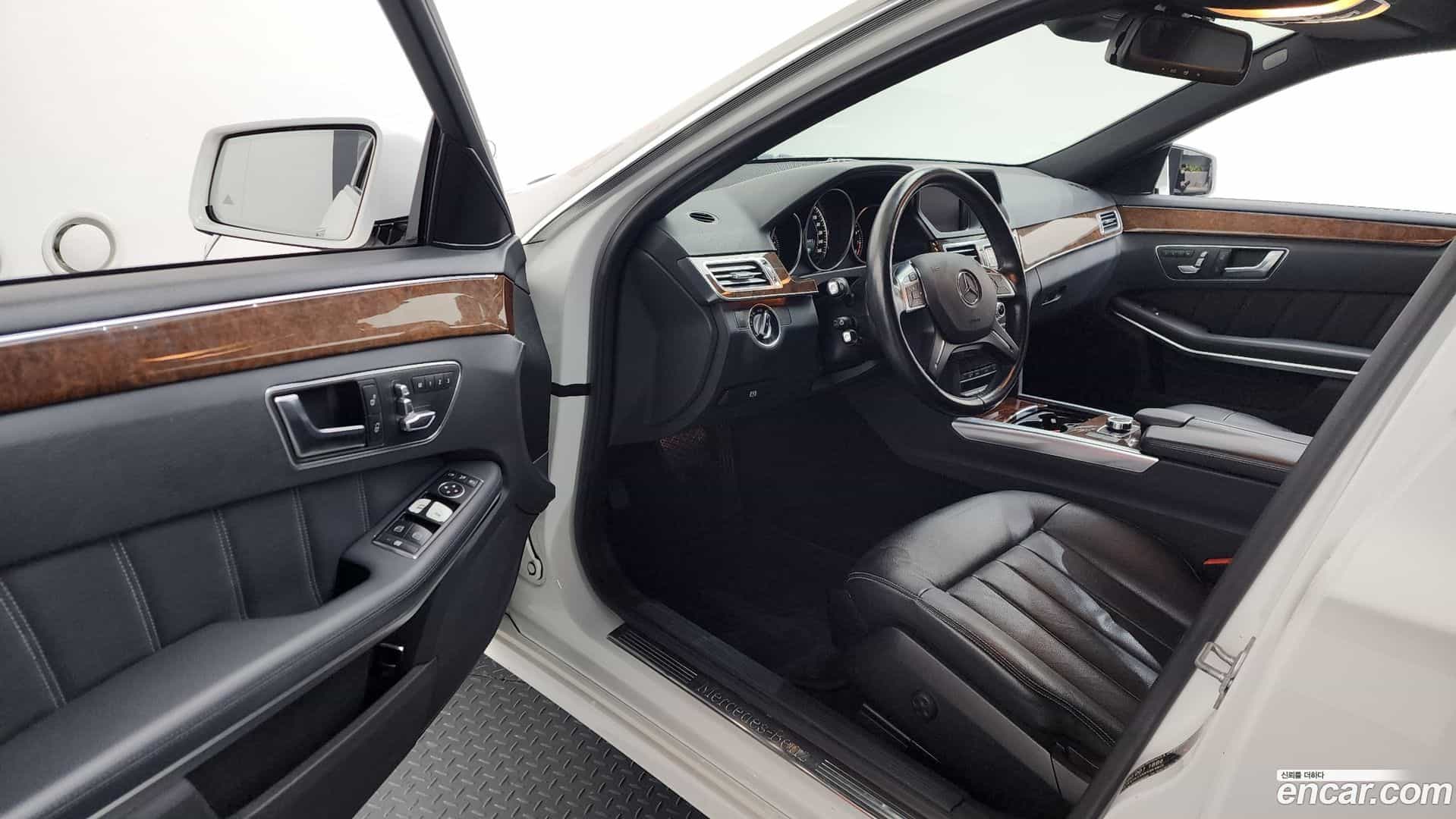E-Class Mercedes-Benz 2015.7-INNER-010