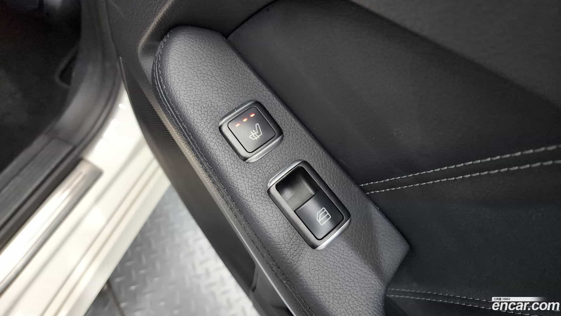 E-Class Mercedes-Benz 2015.7-OPTION-022