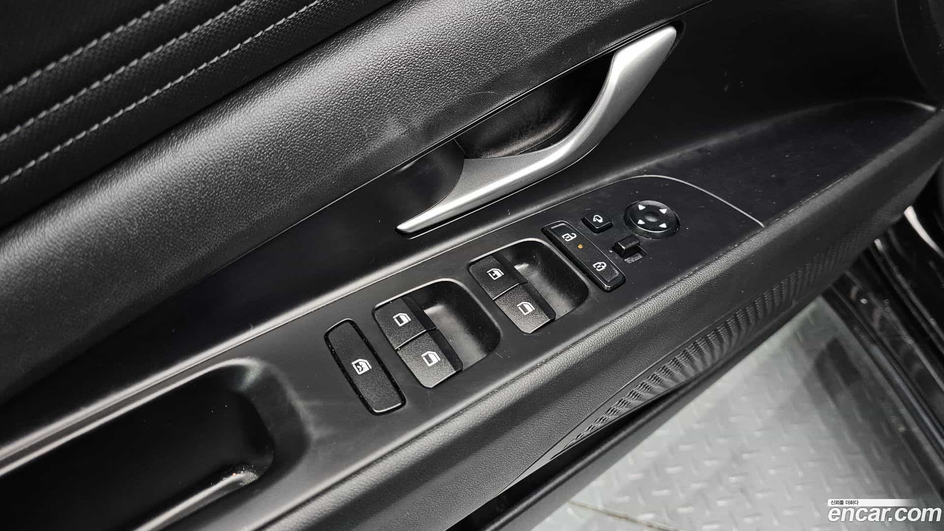 AVANTE Hyundai 2023.7-OPTION-016