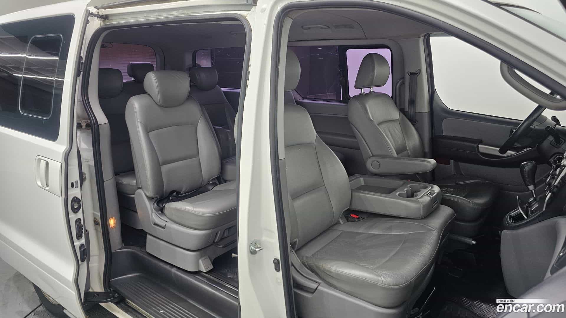 Starex Hyundai 2015.7-OPTION-016